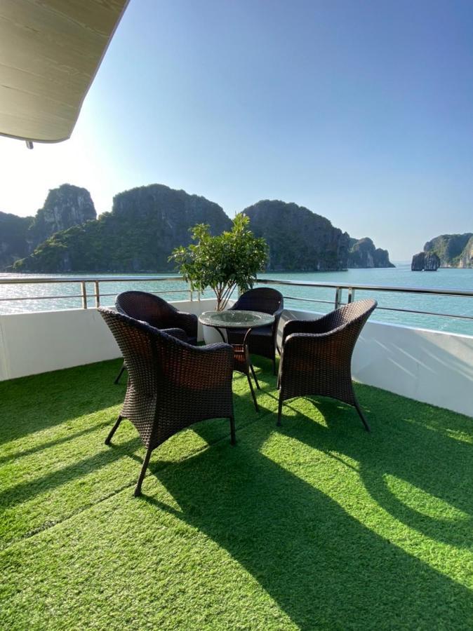 Quynh Yen Hotel Ha Long Exterior photo