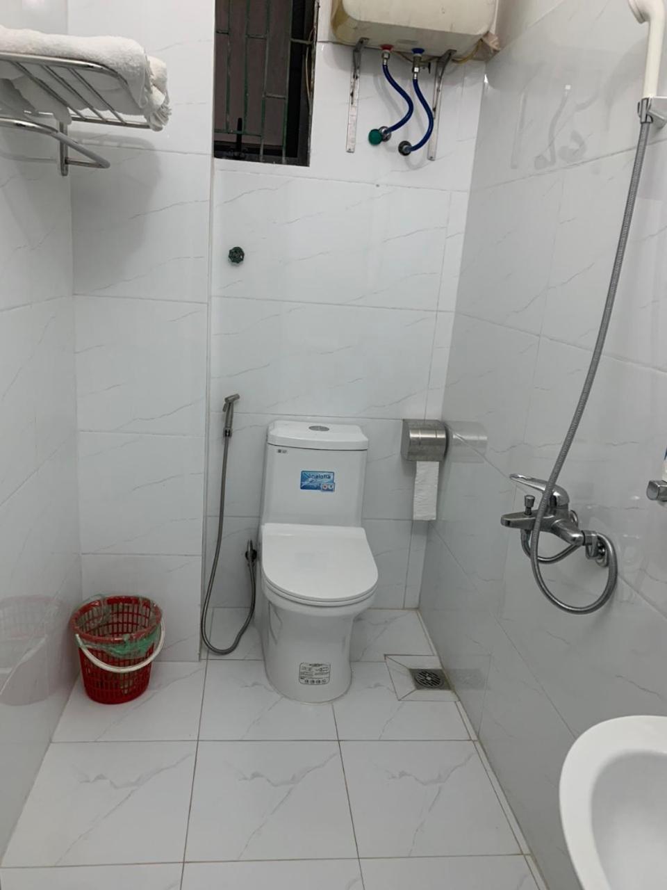 Quynh Yen Hotel Ha Long Exterior photo