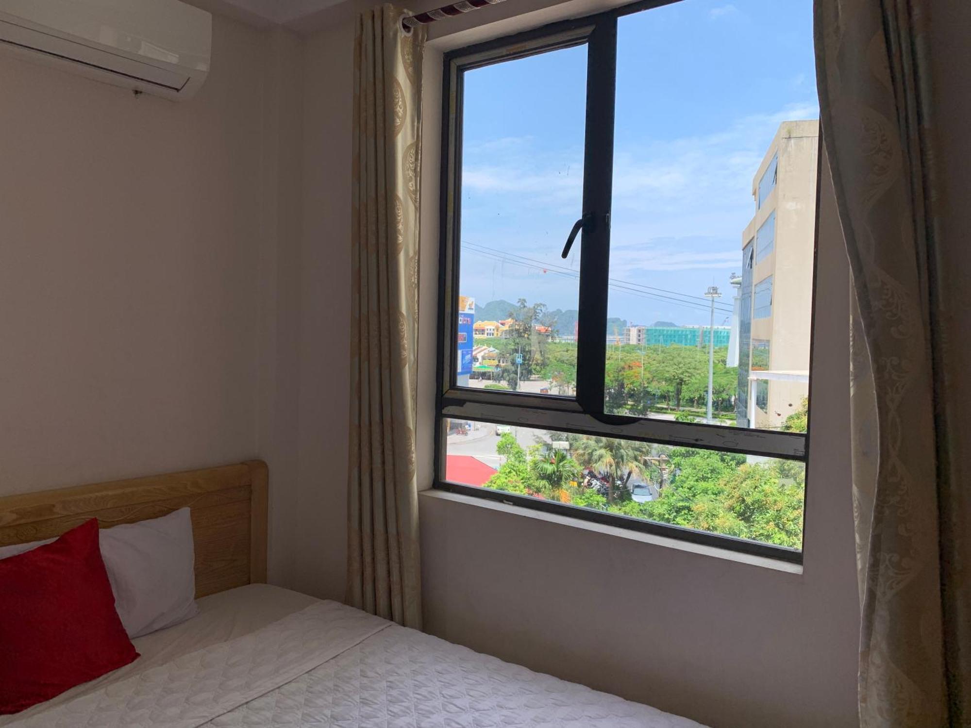 Quynh Yen Hotel Ha Long Exterior photo